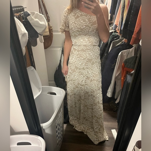 NWT Show Me Your Mumu White Lover's Lace Portia One Shoulder Maxi Dress Small - Picture 2 of 15